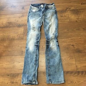 No Boundaries Distressed Jeans, Size 3, EUC